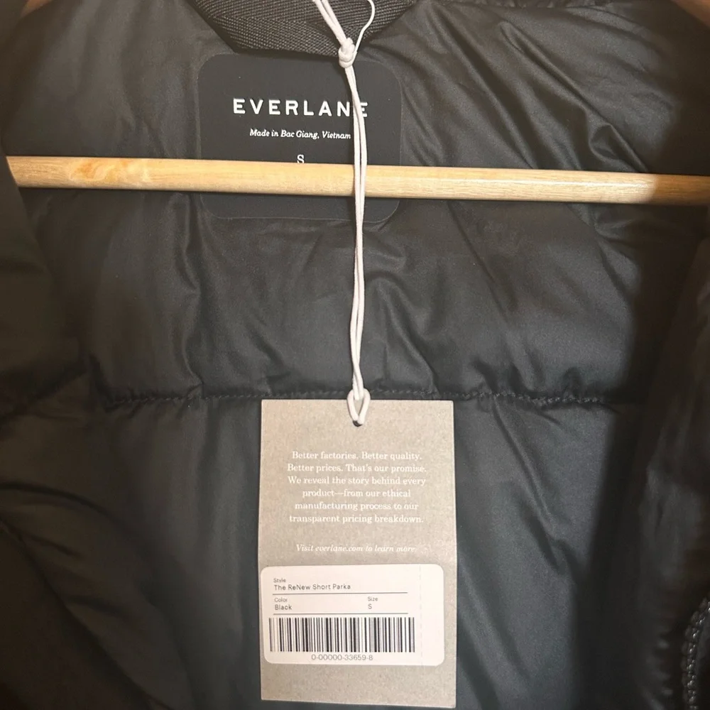 Everlane Men’s ReNew short parka-NWT size small - Picture 2 of 2